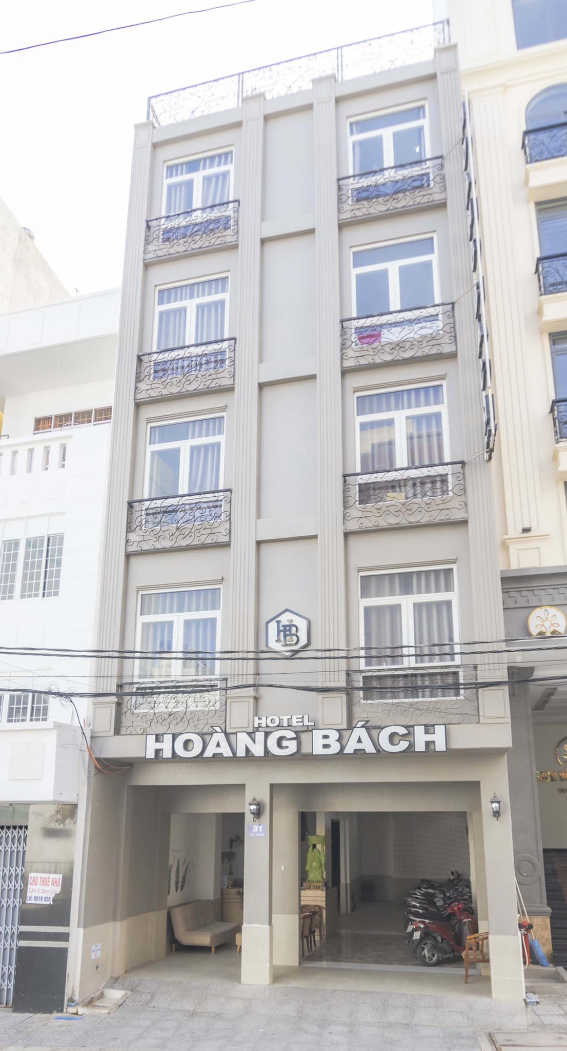 Khách sạn Hoàng Bách