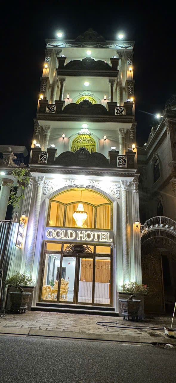 GOLD HOTEL